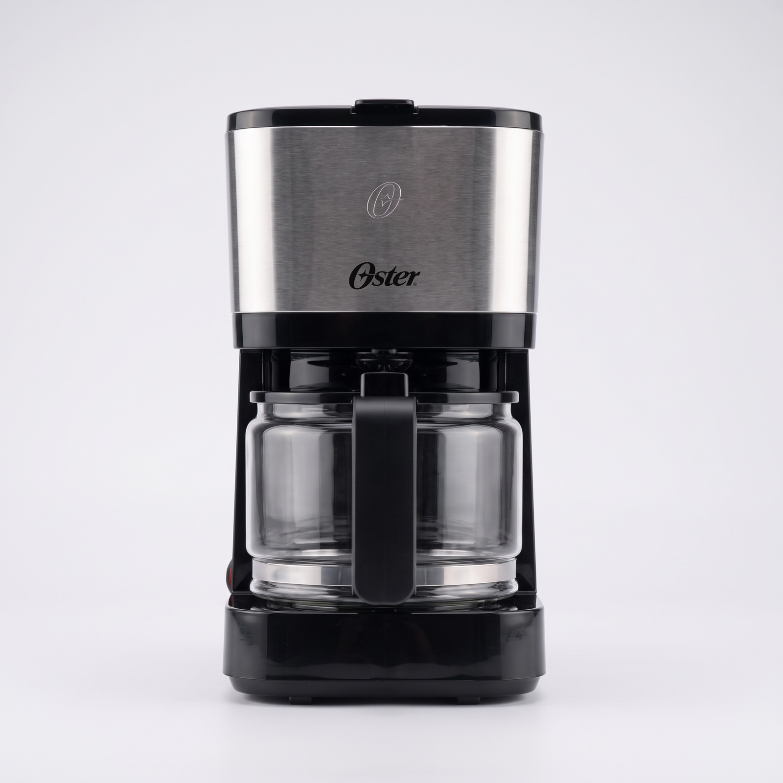 Cafeteira Oster Inox Compacta, modelo pequeno para poucas xícaras
